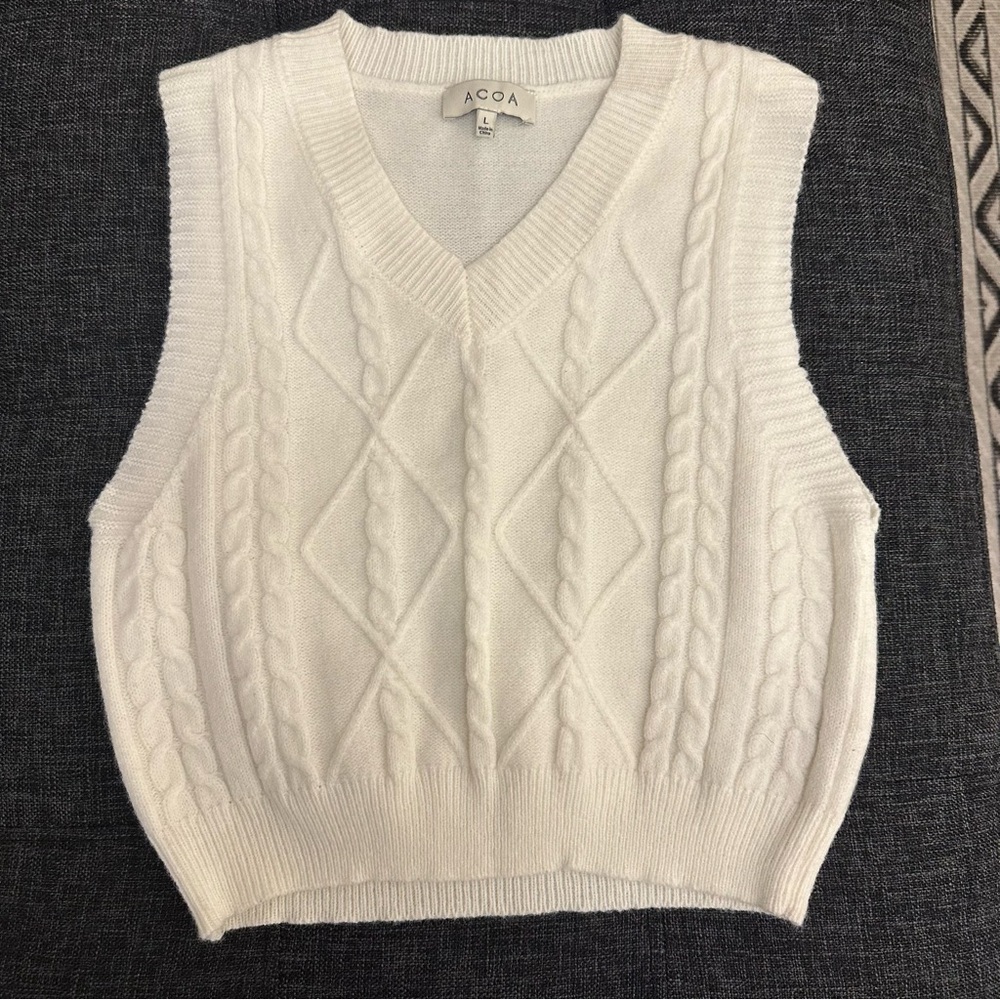 Women's White Cable Knit Sweater Vest
